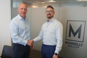 Andrew Rhodes nominato nuovo direttore generale della divisione supporto di Munnelly: una svolta strategica per il successo dell'azienda.