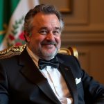 “Presidente De Luca al Comicon: promozione della cultura e dello scambio internazionale a Napoli”