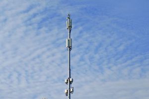 Arrestato il sospettato di tentato incendio delle torri cellulari: grave minaccia per la sicurezza pubblica