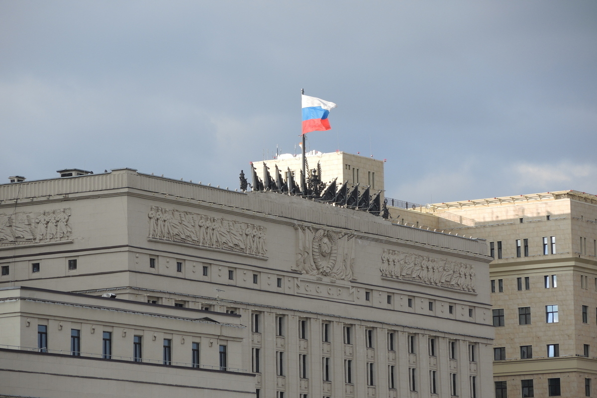 Russia abbatte 383 droni ucraini in 24 ore: escalation nel conflitto e possibili ripercussioni globali