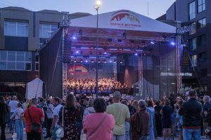 "VI Festival Corale Regionale: un'esplosione di talento nella piazza di Tosno"