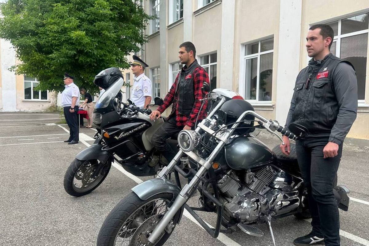 В Ессентуках стартует рейд ГИБДД по контролю за мотоциклистами и электросамокатчиками