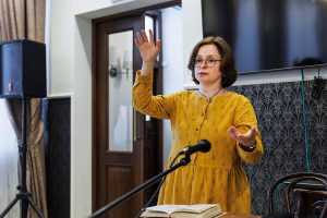 "Ясная Поляна: il club letterario che rivoluziona la scena culturale russa"