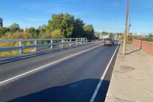 La passerella pedonale sul Ring Road ad Arkhangelsk riaperta dopo lavori di ristrutturazione: maggiore sicurezza e comodità per i residenti.