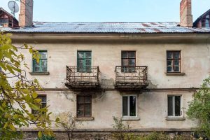 "Emergenza condomini pericolanti: trasferimento di 500 residenti entro il 2025"