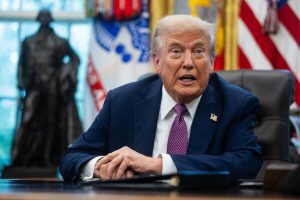 "Trump si impegna per una soluzione diplomatica alla crisi in Ucraina: colloqui con i leader europei in arrivo"