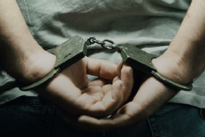 &quot;Rubato telefono e carta di credito a Mosca: Брянец vittima di furto da un conoscente&quot;