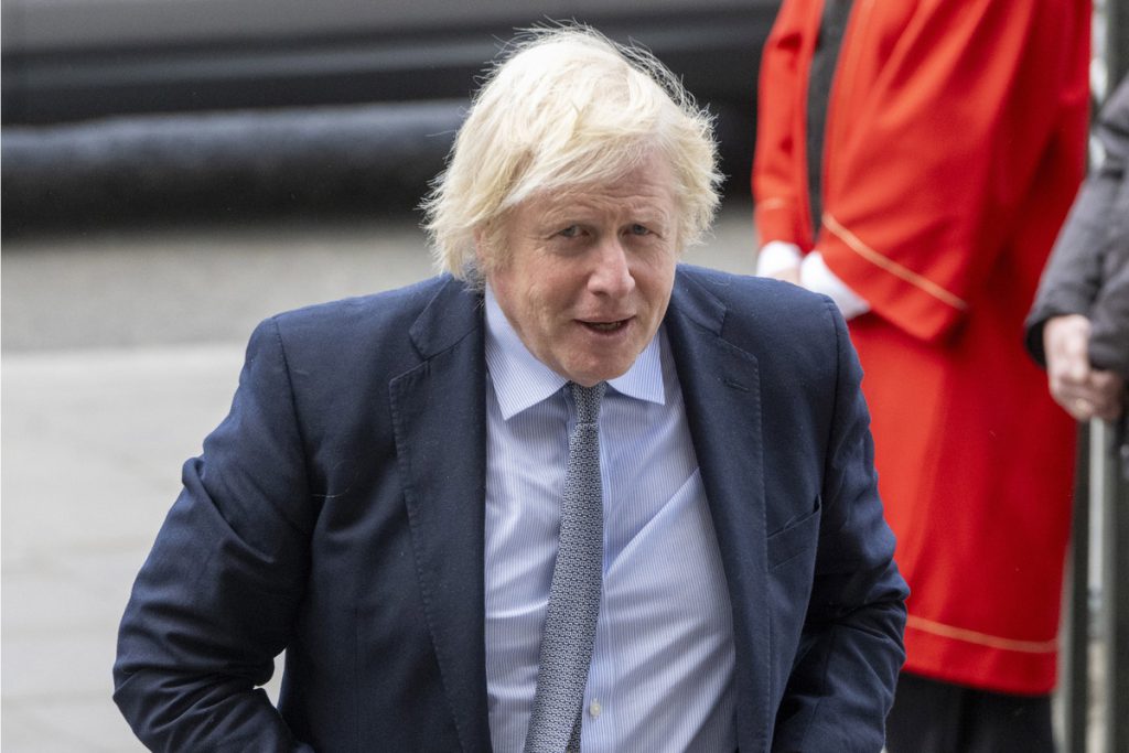 &quot;Boris Johnson accusato di zlooupotreblenie delle sue relazioni di lavoro: rischio di conseguenze legali&quot;