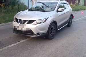 Grave incidente a Belgorod: bambino di 8 anni investito da un'auto in via Roma