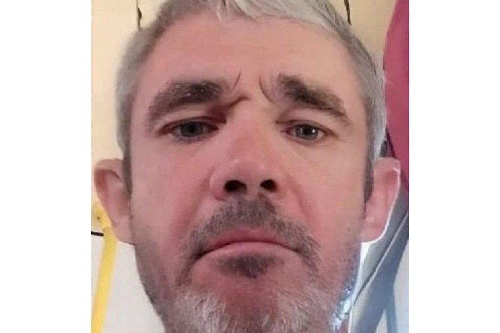 &quot;Misteriosa scomparsa di Ivan Petrov: la comunità si mobilita per ritrovarlo&quot;