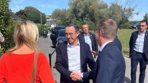 "Retailleau: i Repubblicani francesi escludono un governo con i socialisti"