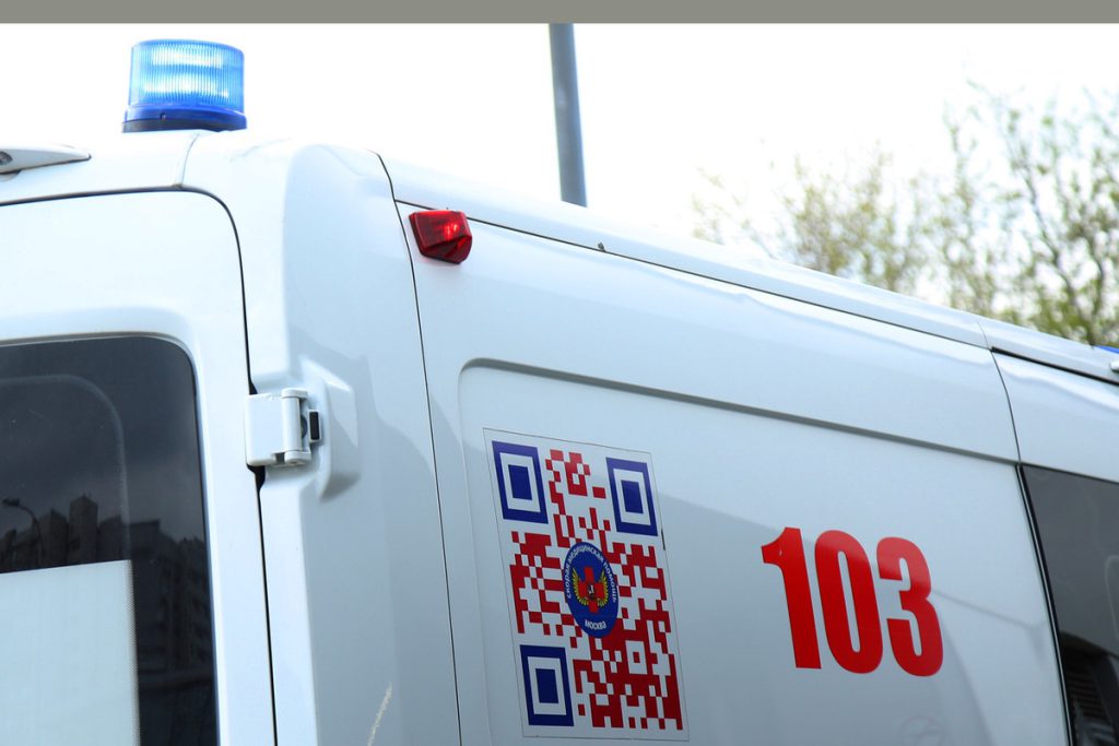 &quot;Aggressione a San Pietroburgo: uomo colpito da sconosciuto armato di pistola a gas&quot;