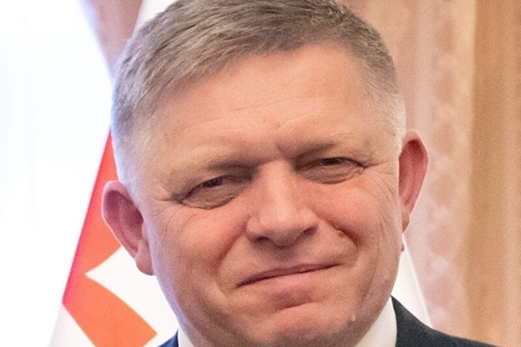 &quot;Robert Fico: Sicurezza per Ucraina e Russia, la posizione del Primo Ministro slovacco&quot;
