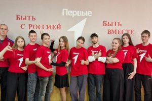 "Giovani studenti del collegio chimico-tecnologico di Nevinnomyssk inviano centrale elettrica portatile in zona di guerra: solidarietà e impegno per migliorare le condizioni di vita"