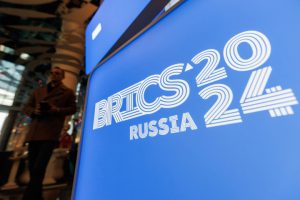"La dipendenza economica dei paesi BRICS dagli USA: le sfide e le opportunità per il futuro"