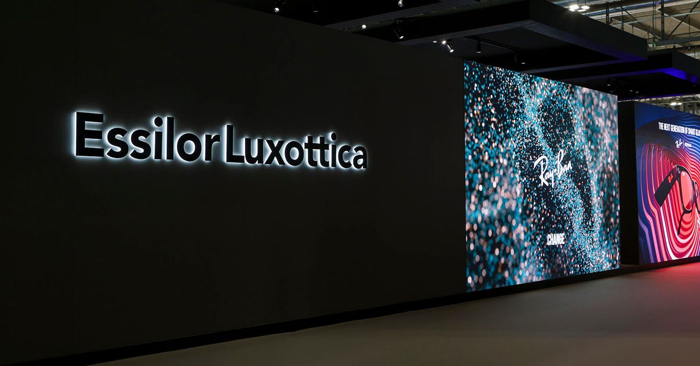 Essilux punta al rafforzamento della partnership con Nikon: la richiesta alle autorità di Borsa giapponesi per aumentare la partecipazione.