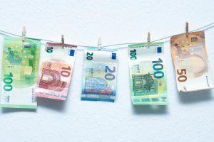 Come calcolare il proprio valore in Germania: salario base, bonus e compensazioni extra