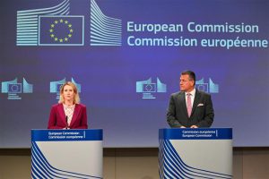 "Accordo UE-Mercosur: dibattito politico sull'ambiente e sui diritti dei lavoratori"