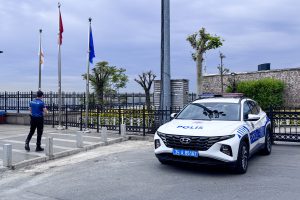 "Proteste ad Istanbul: scontri violenti tra manifestanti e polizia"