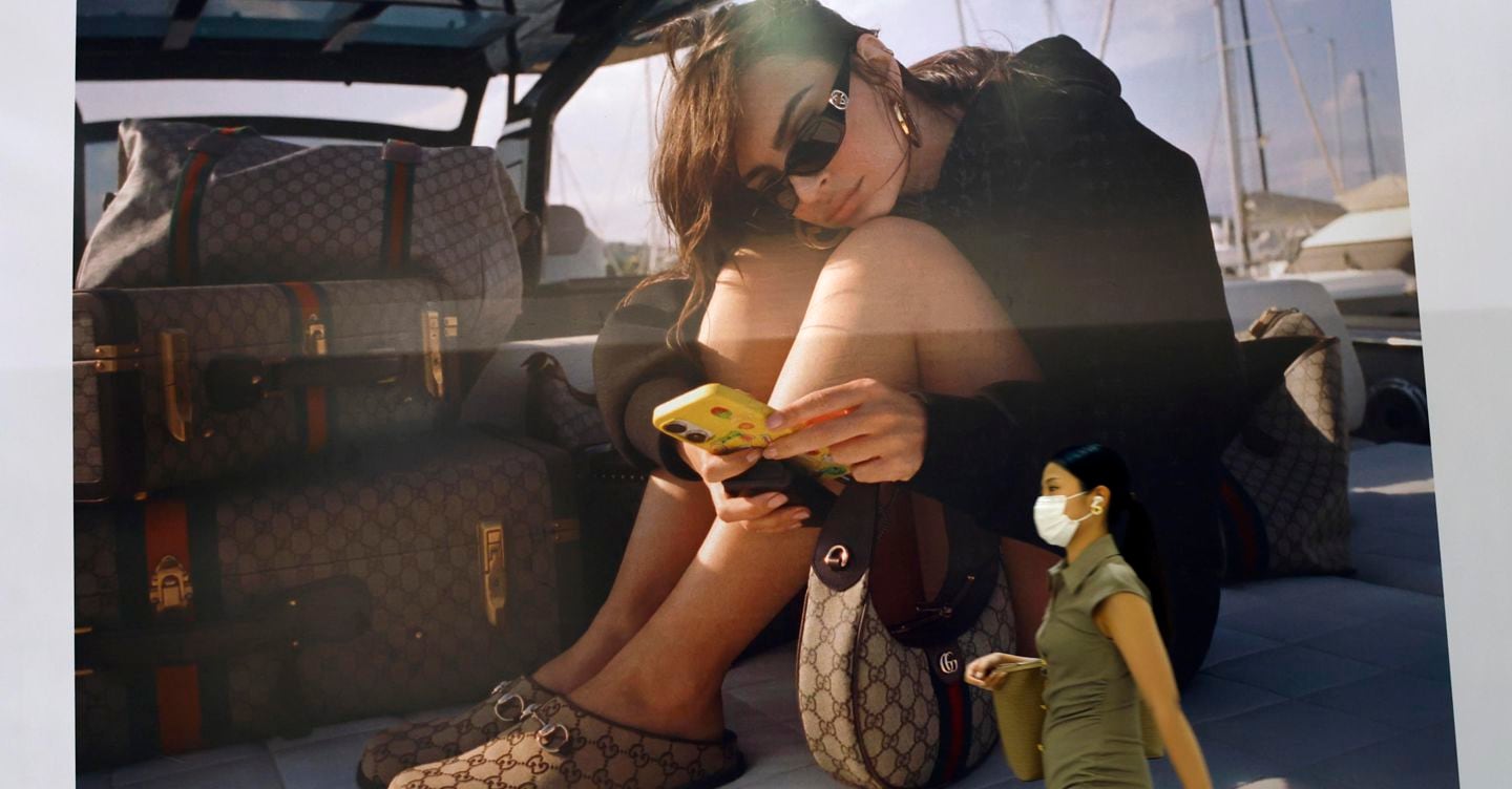 "La crisi nel settore del lusso: valutazioni in calo e strategie di adattamento post-pandemia"