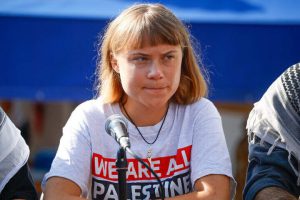 Attacco con drone alla nave di Greta Thunberg: una minaccia per l'attivismo ambientale