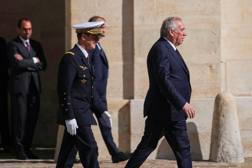 &quot;François Bayrou: la crisi di leadership del leader del partito MoDem&quot;