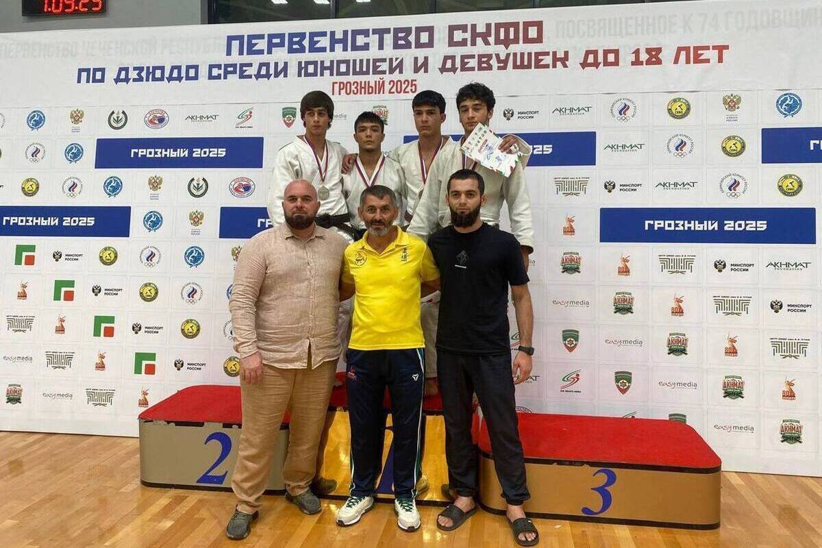 "Successi e talenti: i giovani judoka di Karachay-Cherkessia brillano nella competizione regionale"
