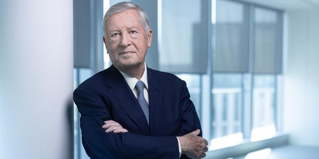 &quot;La crisi politica e sociale in Francia: le preoccupazioni di Alain Duhamel&quot;