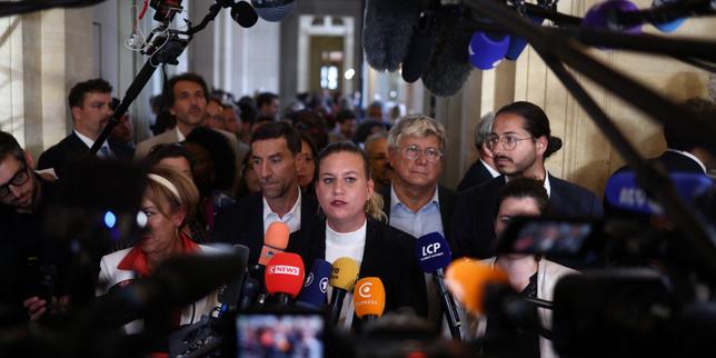 &quot;La caduta del governo di Bayrou: reazioni e incertezze nel panorama politico francese&quot;