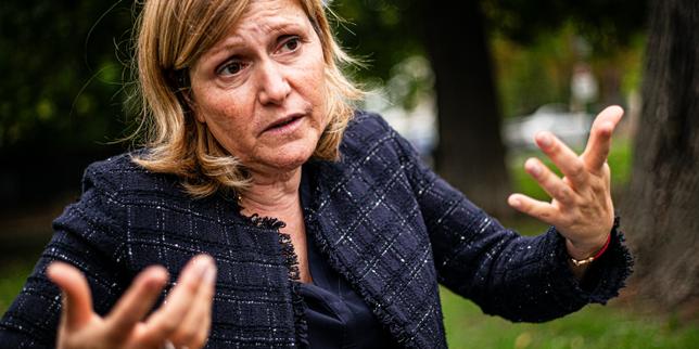 Ripresa Parlamentare in Francia: La Presidente dell'Assemblea Nazionale Si Prepara per una Sessione Movimentata