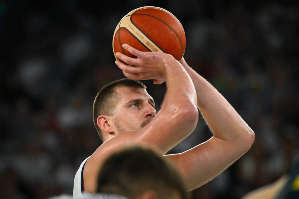 "La sorprendente eliminazione della Serbia contro la Finlandia: il basket europeo sconvolto"