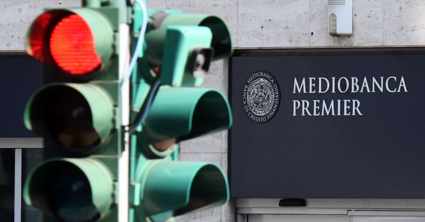 "Mediobanca respinge l'Offerta Pubblica di Acquisto di Mps: le ragioni dietro la decisione e le implicazioni sul mercato finanziario italiano"