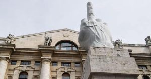 "La transizione verso la liquidazione ultraveloce a Piazza Affari: benefici, sfide e opportunità per i mercati finanziari italiani"