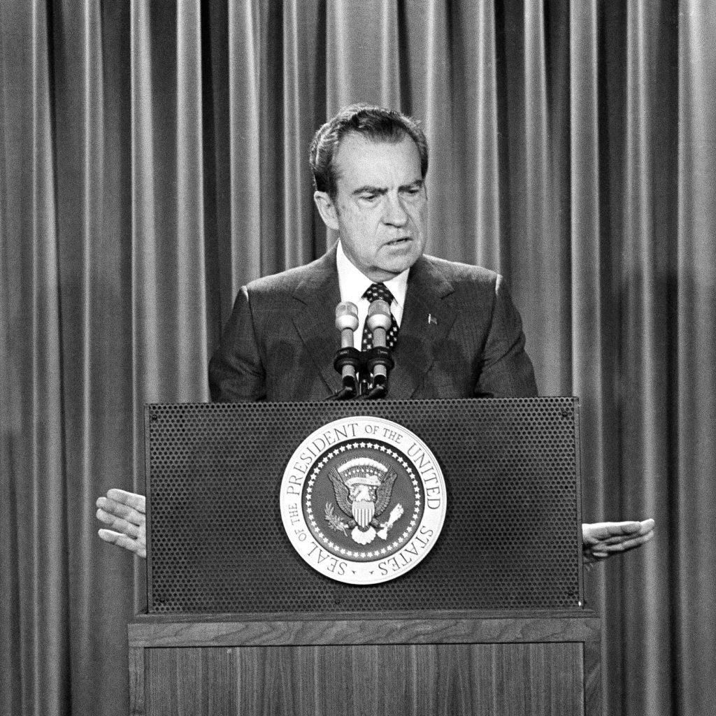 There Are Lessons From the Nixon Era in Trump’s Attempts to Freeze Spending