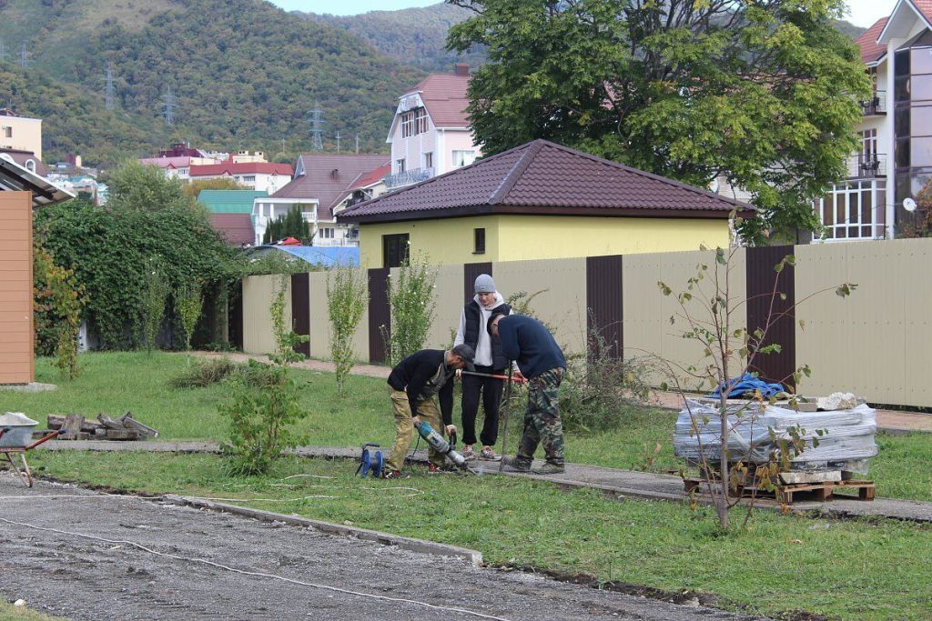 Sochi Rinnova le Aree Pubbliche per Migliorare la Qualità della Vita dei Cittadini e dei Turisti