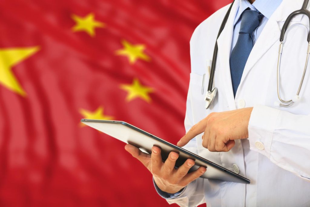 La Germania in pericolo: la dipendenza dalle farmacie cinesi mette a rischio la salute pubblica