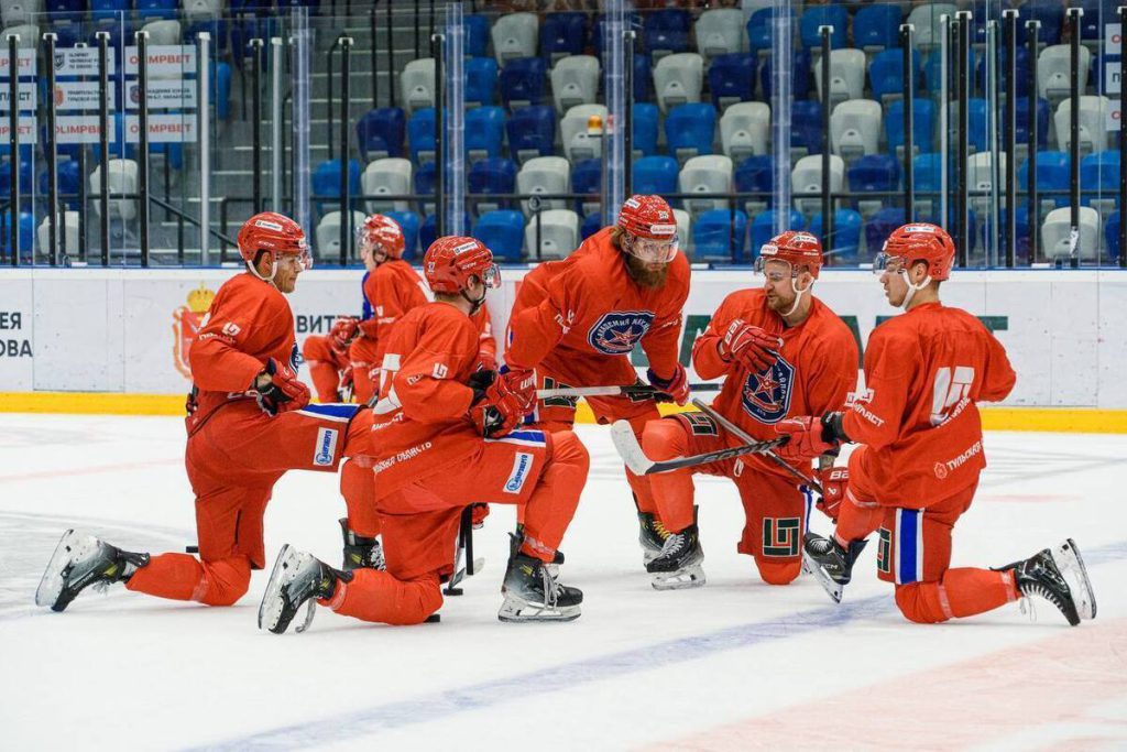 В Ледовом дворце Тулы 21 октября АКМ сразится с ЦСК ВВС