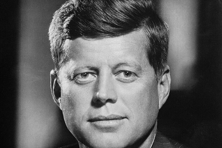 Nuovi Documenti sull&#039;Omicidio di John Kennedy Pubblicati negli Stati Uniti Rivelano Dettagli Inediti sulla Tragedia del 1963