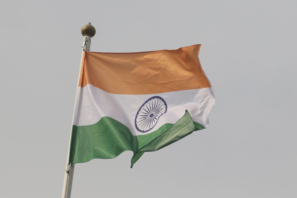 Власти Индии решили бороться со смогом при помощи искусственного дождя