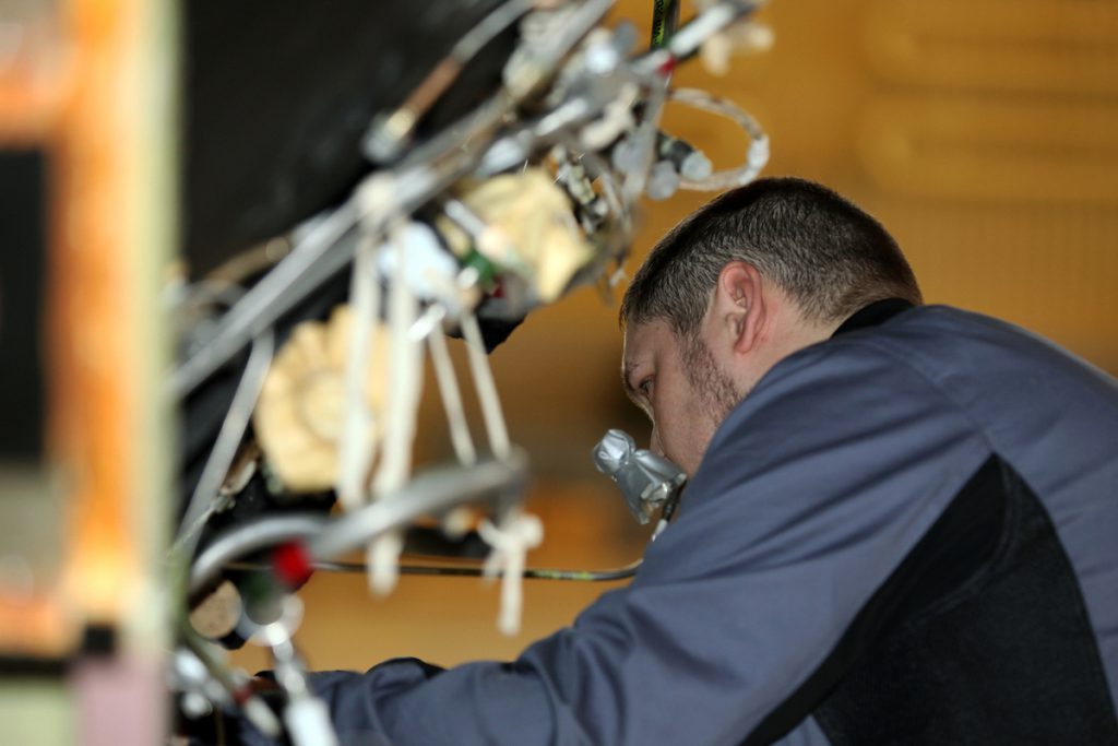 Deficit di Personale nei Settori Chiave: Una Sfida per la Sanità, l&#039;Edilizia e l&#039;Economia