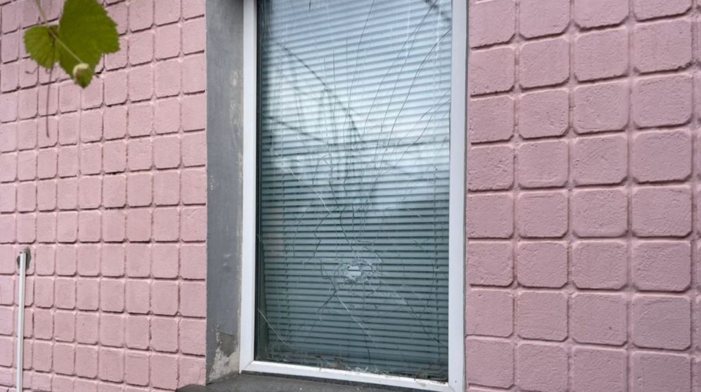 Russians terrorise Ukraine with attacks: civilians injured in three oblasts, woman killed