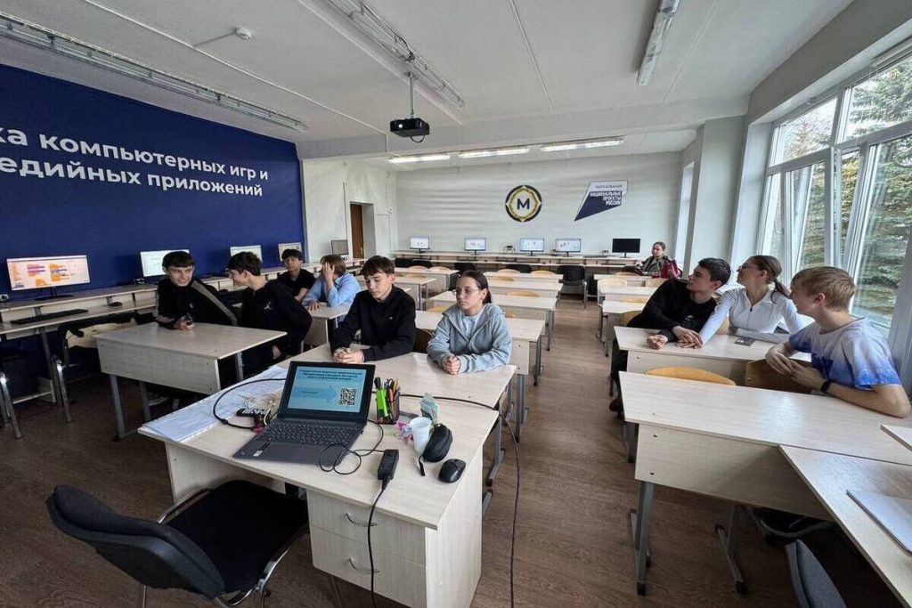 Master-class per studenti a Serpukhov: un&#039;opportunità di apprendimento interattivo e di crescita per gli studenti della Scuola Efficientee