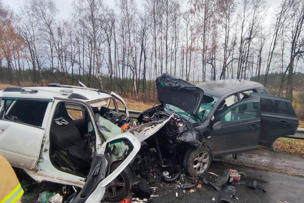 В Липецкой области столкновение легковушек привело к гибели водителя