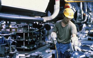 Giappone, produzione industriale agosto rivista al ribasso a -1,5%