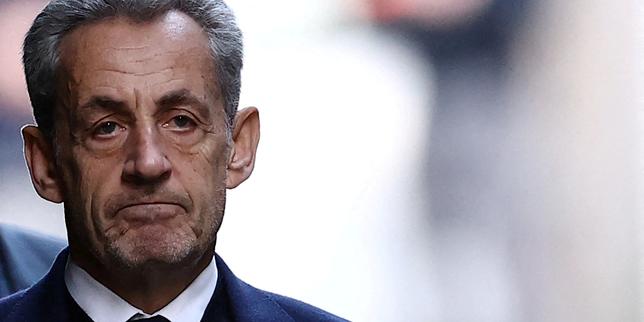 Nicolas Sarkozy e la strategia della vittima: come l&#039;ex presidente francese sta cercando di manipolare l&#039;opinione pubblica attraverso le sue letture in carcere