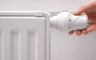 Risparmia sul Riscaldamento: 5 Consigli Pratici per Ridurre la Bolletta del Gas e Proteggere l&#039;Ambiente