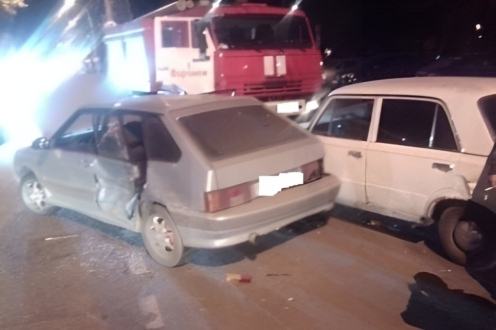 В Железнодорожном районе Воронежа произошло ДТП с пострадавшими