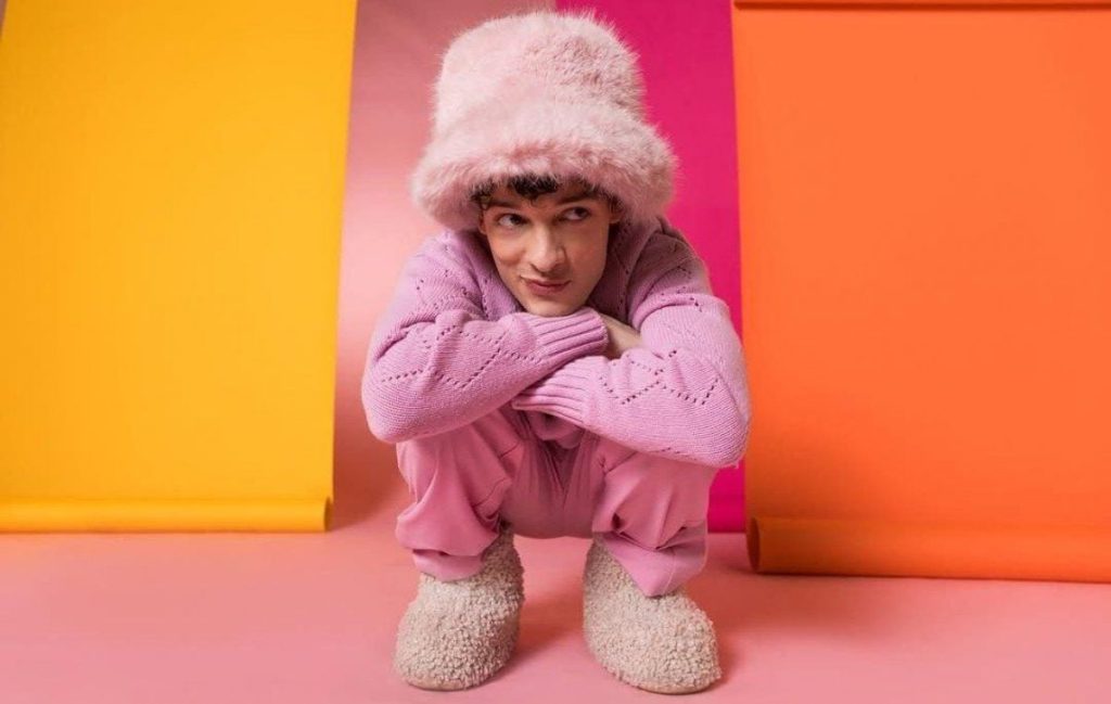 Nemo, i Vincitori dell&#039;Eurovision 2024, condividono la loro emozionante esperienza in Ucraina