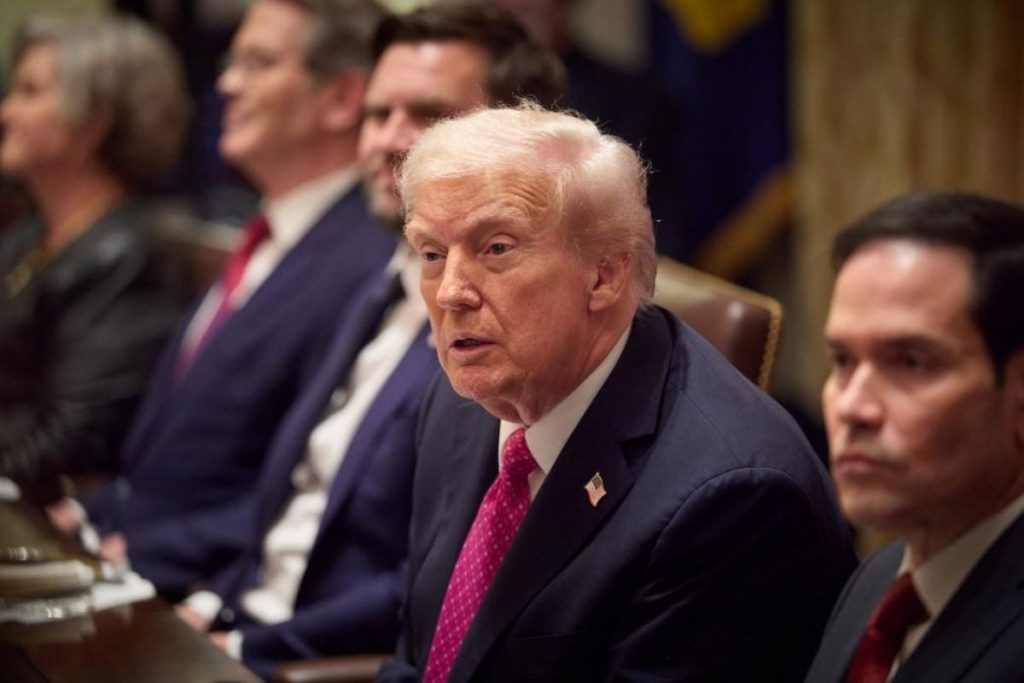 Трамп прокомментировал переговоры с Зеленским