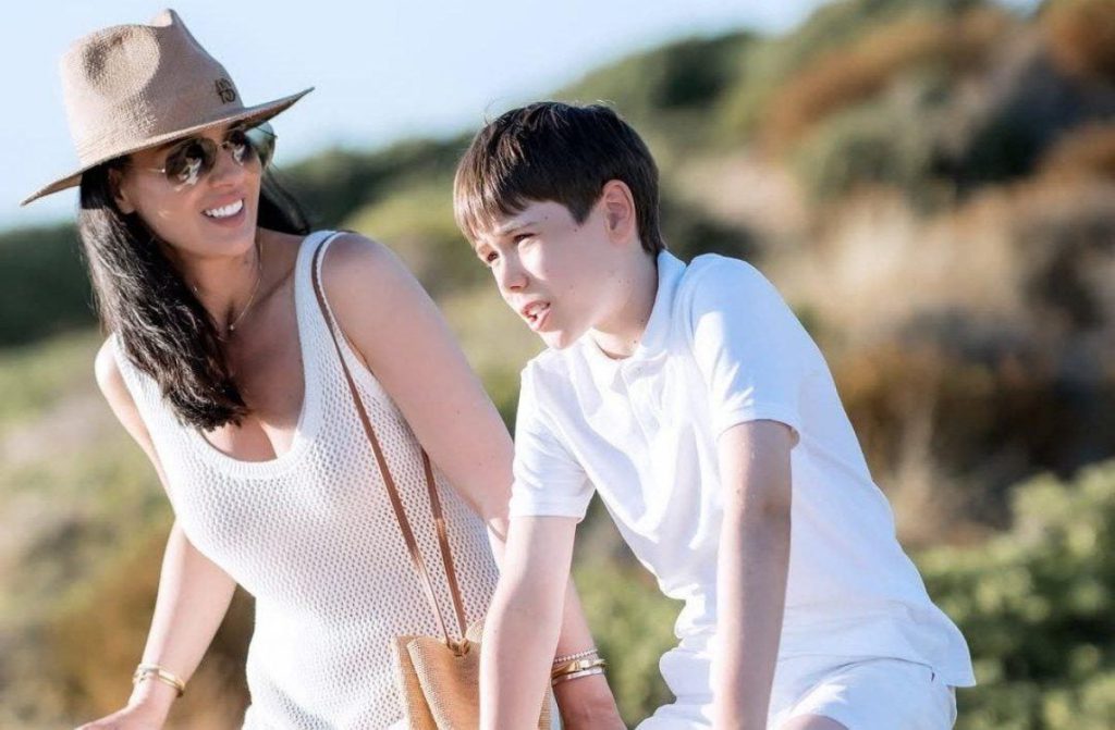 &quot;Кому отдать - Монатику или Вакарчуку?&quot;: Ефросинина показала, какое хобби выбрал ее сын